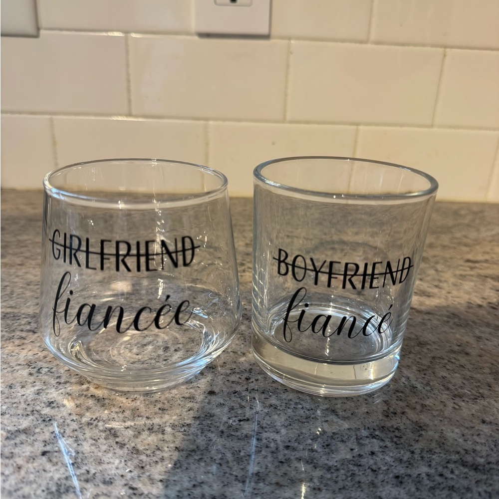 Fiancée and Fiancé Glass Set